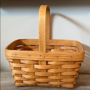 Longaberger Spring Basket with Handle with Wood 4 Way Divider and Protector